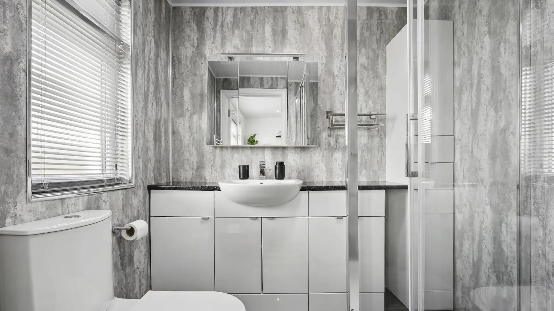 Holiday home 7 Bedroom Luxury House Sleep 26 Birmingham United Kingdom