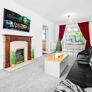  Holiday home Jlr,nec,resort World,bham Airport,hs2 Contractor